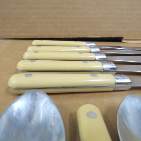 46 Pc Lot Assorted WF Mardi Gras Cream Stainless Flatware-Forks, Spoons & Knives - Picture 9 of 9
